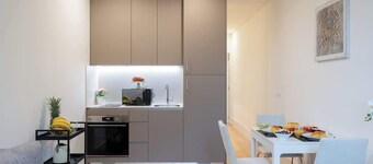 Cozy & Bright Flat by Host Wise