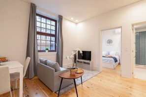 Interior - Modern & Cozy Flat by HostWise (Guimarães)