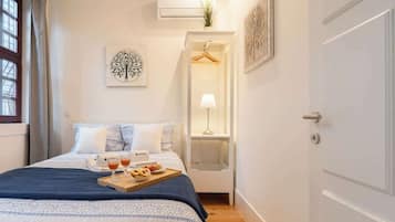 1 dormitorio, tabla de planchar con plancha, wifi gratis y ropa de cama