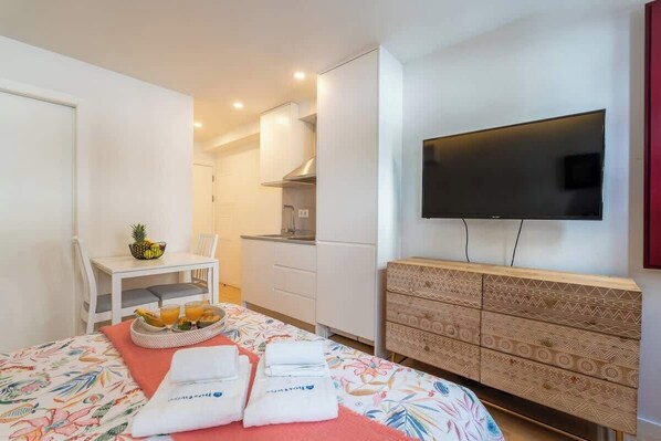 1 Schlafzimmer, Reisekinderbett, WLAN, Bettwäsche