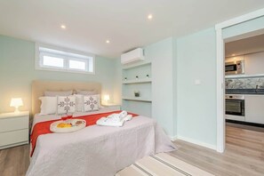 1 camera, ferro/asse da stiro, Wi-Fi gratuito, lenzuola