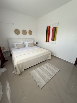 2 chambres, fer et planche à repasser, Wi-Fi, literie fournie