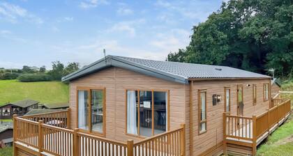 Superior Lodge 2 Bed