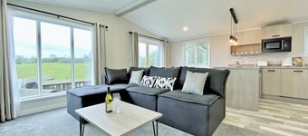 Superior Lodge 2 Bed