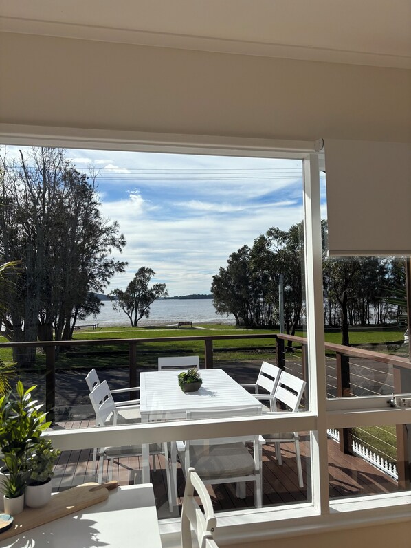 تناول الطعام بالخارج