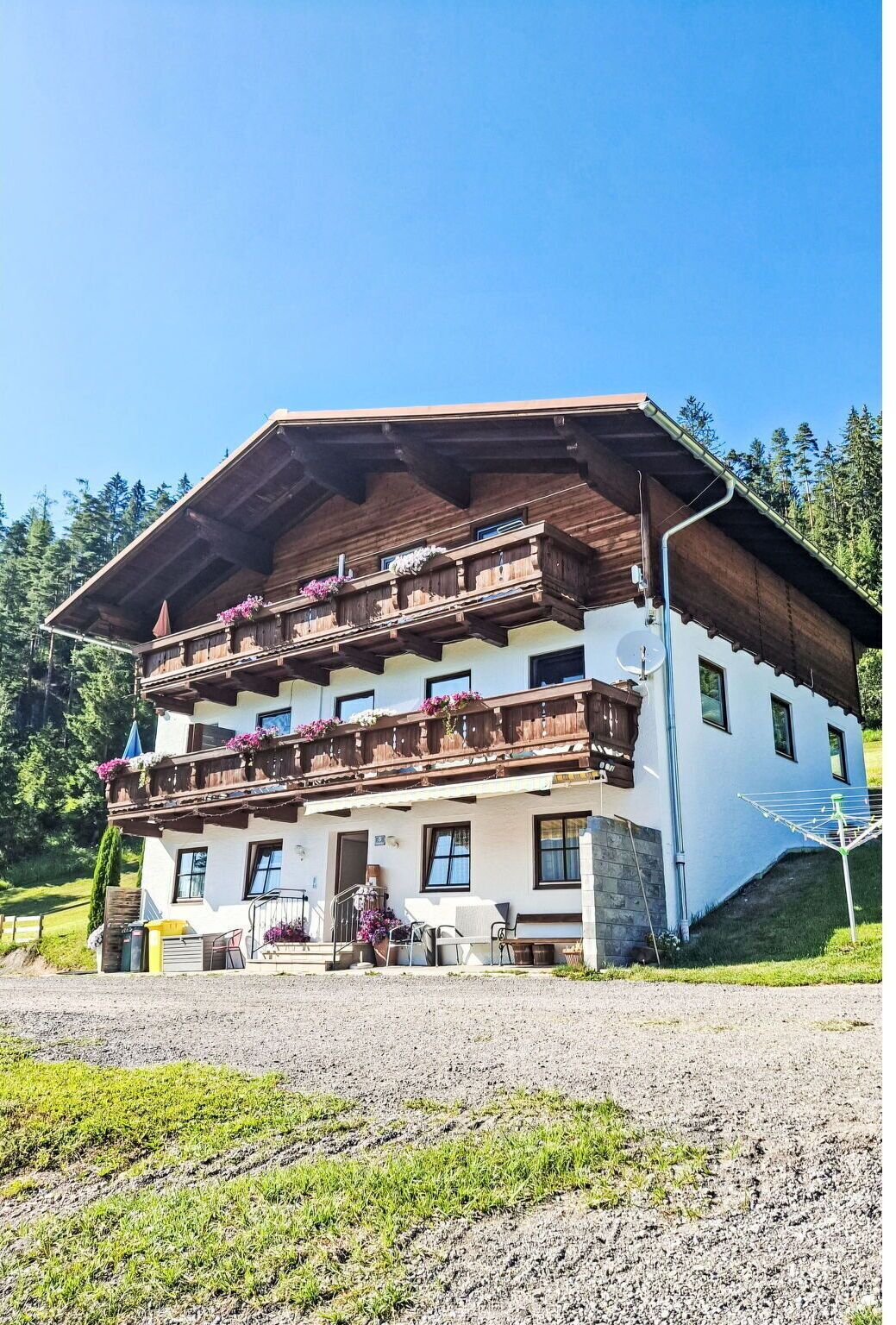 Cottage, Hill Station, Estate, Farmhouse, Balcony, Mountain Village, Villa, Hotel, Eco Hotel