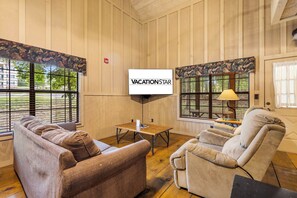 Téléviseur, foyer