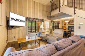 Télévision, cheminée