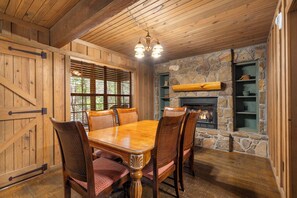 Dining - Ozarks Cabin Escape | Pet-Friendly, Pool Access (Branson)