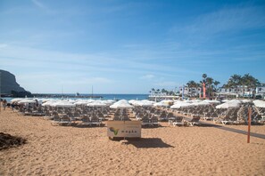 On the beach - Vacation 'Rivera Del Carmen' with Wi-Fi and Air Conditioning (Mogan Playa)