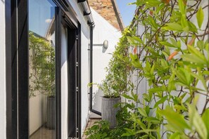 Exterior detail - GuestReady - Beautiful home in Kensington (London)