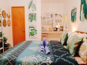 Estudio Deluxe, vista al jardín | Ropa de cama de alta calidad, edredón y camas Select Comfort 