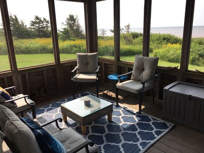 Tranquility Beach Cottage