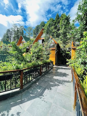 Bungalow familiar, vistas a la colina | Tecnología