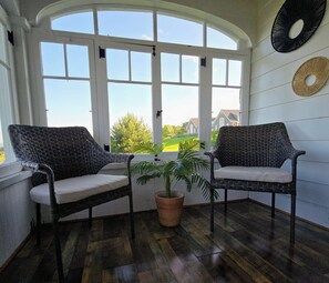 Interior - Lake View 5BR Farmhouse • Winter Wine Trail • High Speed Wi-Fi (Dundee)