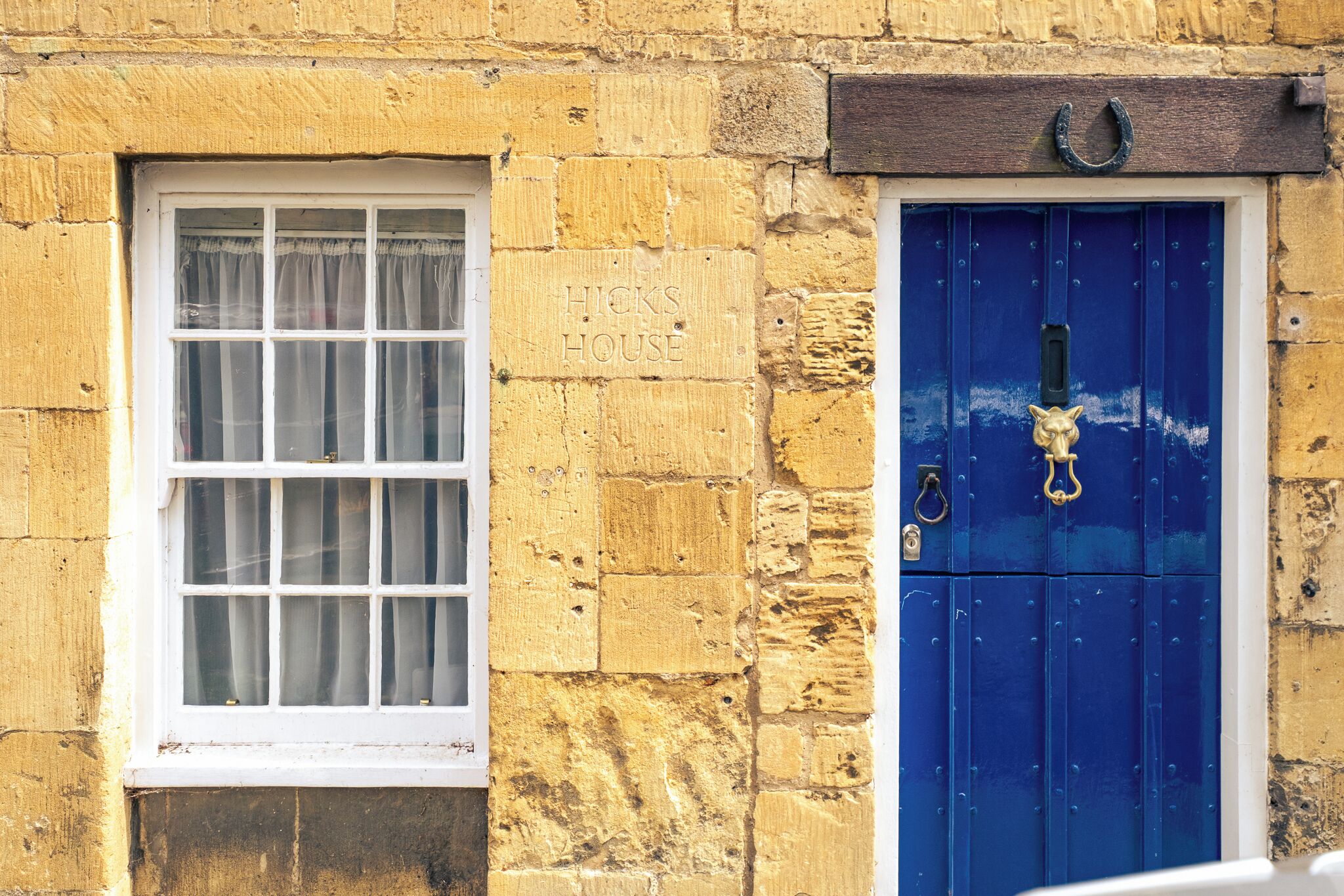 Fachada de la propiedad