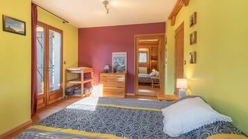 3 soveværelser, strygejern/strygebræt, gratis Wi-Fi, sengetøj