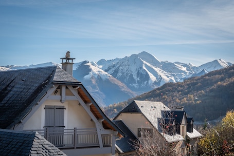 Exterior. Holiday Home 'Le Pircourlet' with Mountain View, Private Terrace and Wi-Fi