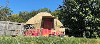 Yurt Retreat - overlooking the River Blackwater