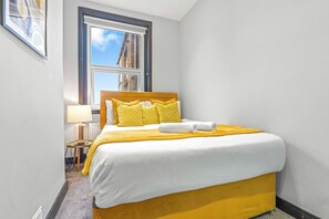2 室のベッドルーム、WiFi、ベッドシーツ