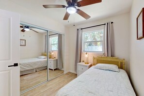 3 Schlafzimmer, Bügeleisen/Bügelbrett, Internetzugang, Bettwäsche