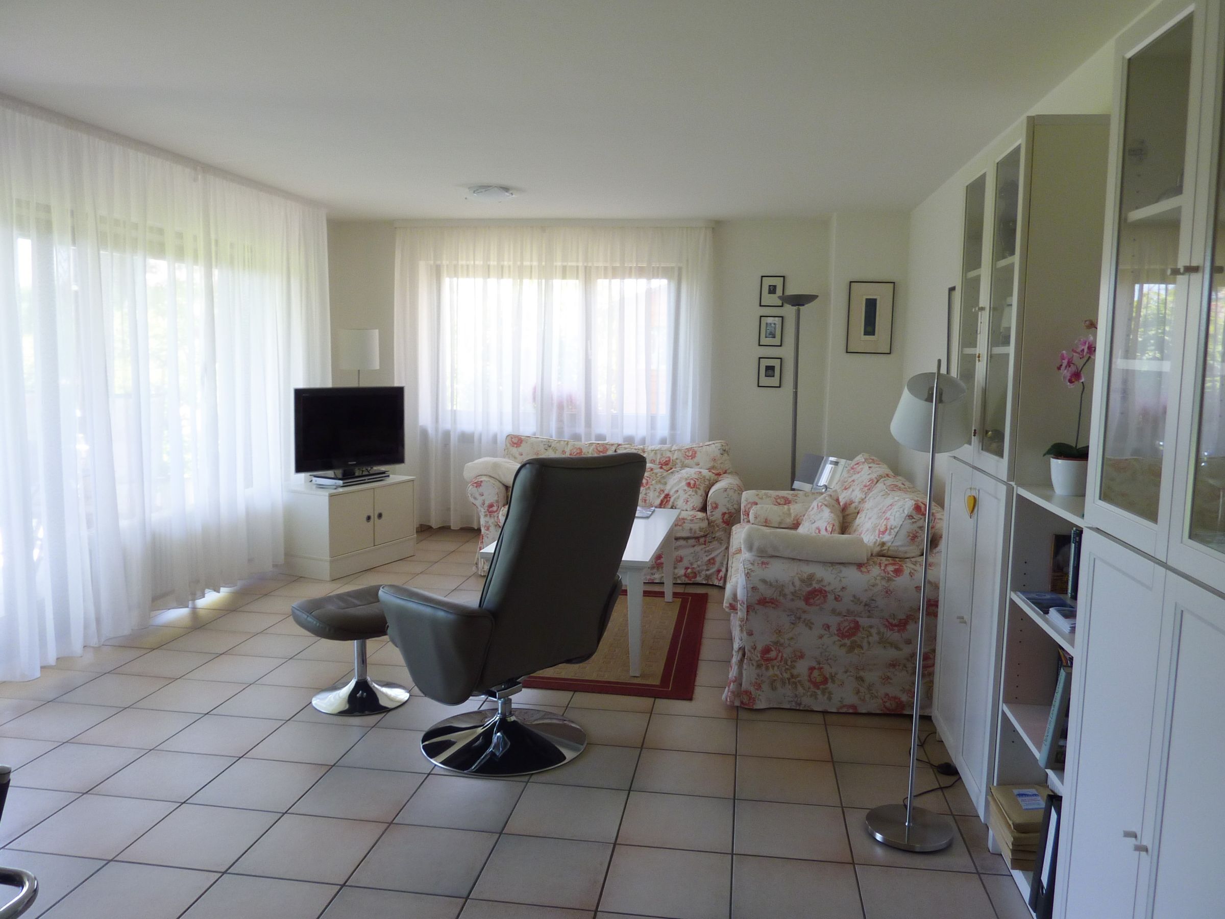 Fernseher, Stereoanlage