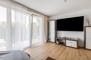 3 chambres, fer et planche à repasser, Wi-Fi gratuit, draps fournis
