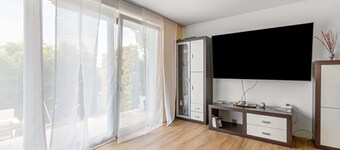 Spacious House with Garden & BBQ Terrace for 9 Guests in Nuremberg
