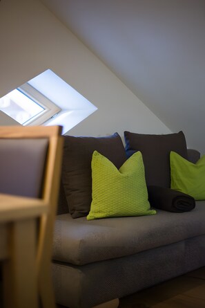 TV - Apartment 'Hangspitz' with Shared Garden and Wi-Fi (Mellau)