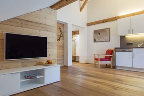 Interior - Apartment 'Hangspitz' with Shared Garden and Wi-Fi (Mellau)