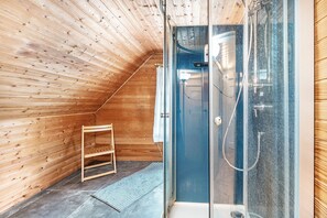 Shower - Apartment 'Messe Hannover' with Shared Terrace, Shared Garden and Wi-Fi (Hannover)