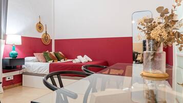 1 makuuhuone, silitysrauta/-lauta, internet, vuodevaatteet