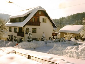 Exterior - Apartment 'Mühlgrund' with Shared Garden, Balcony and Wi-Fi (Bad Wildbad)