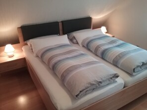 1 bedroom, free WiFi, bed sheets - Apartment 'Mühlgrund' with Shared Garden, Balcony and Wi-Fi (Bad Wildbad)