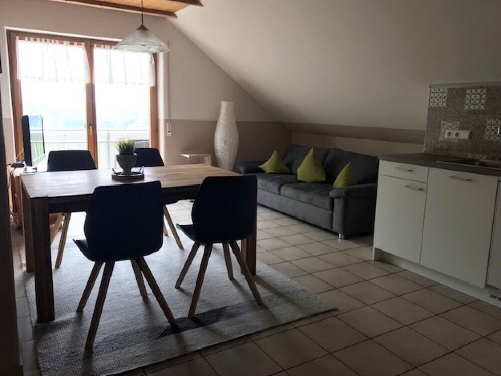 Ferienwohnung Seeblick, 55 Qm, 2 Schlafräume, Max. 4 Personen - Lindau (Bodensee)