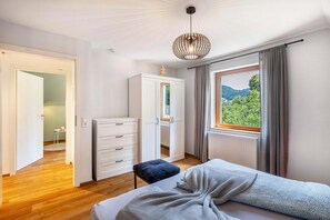 2 bedrooms, free WiFi, bed sheets - Apartment 'Ferienwohnung S'Raubers' with Private Terrace, Private Garden and Wi-Fi (Bühlertal)