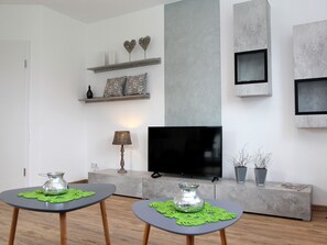 Interior - Apartment 'Darge' with Mountain View, Private Terrace and Wi-Fi (Schmallenberg)