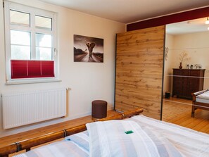 3 Schlafzimmer, Bügeleisen/Bügelbrett, kostenloses WLAN, Bettwäsche