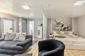 Strykjärn/strykbräda, gratis wi-fi och sängkläder