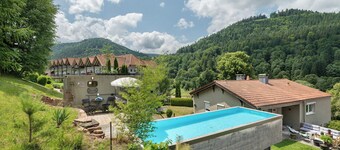 Caravan 'Poolhouse' con vista sulle montagne, piscina privata e Wi-Fi