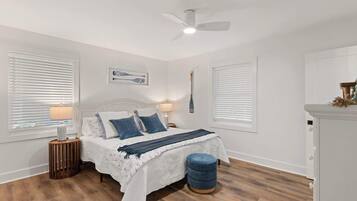 3 slaapkamers, een strijkplank/strijkijzer, gratis wifi, beddengoed