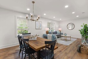 Dining - The Salty Tortoise - By Beach (Jekyll Island)