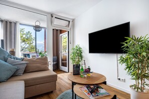 TV