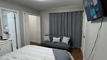 1 bedroom, WiFi, bed sheets