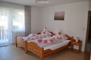 2 chambres, fer et planche à repasser, Wi-Fi gratuit, draps fournis