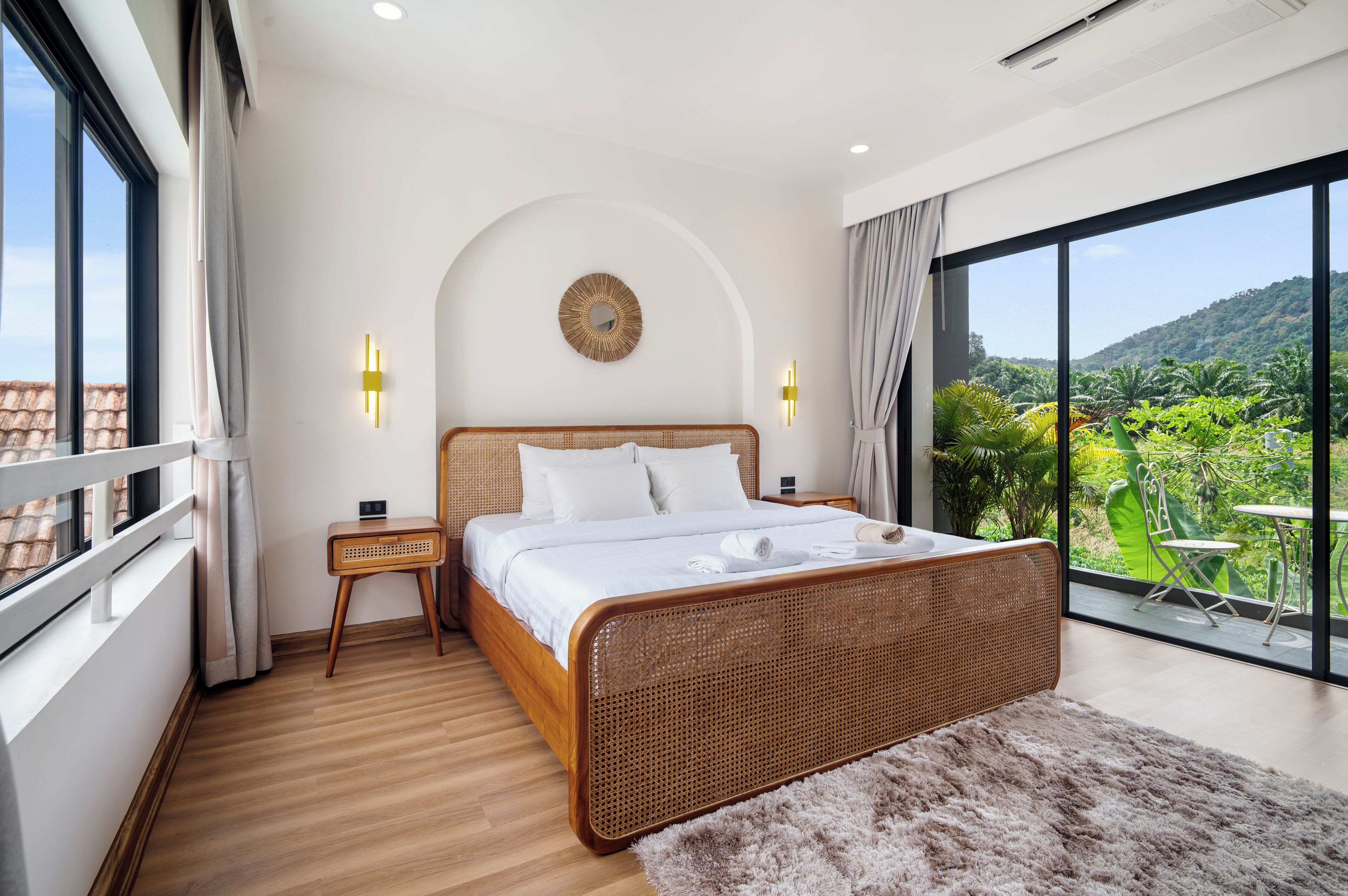 Luxury Villa | In-room safe, iron/ironing board, free WiFi, bed sheets