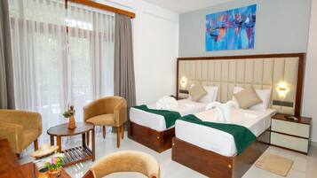 Deluxe-Zweibettzimmer, Bergblick | Bügeleisen/Bügelbrett, kostenloses WLAN