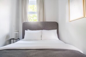 1 soverom, strykejern/-brett, wi-fi og sengetøy