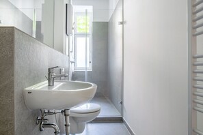 Hair dryer, towels - Blueground | Alt-Treptow, balcony, nr Spreeufer (Berlin)
