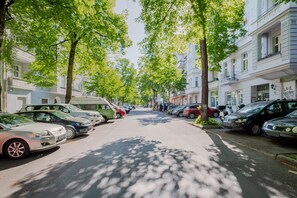 Property grounds - Blueground | Alt-Treptow, view, nr Spreeufer (Berlin)